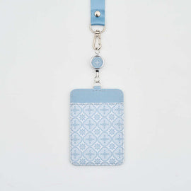 印花楽 リール付きパスケース レトロ窓ガラス柄 グレイッシュブルー｜伸縮證件套 玻璃海棠 寧靜灰藍