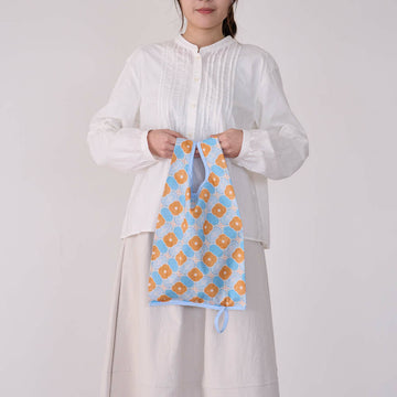印花楽 折りたたみエコバッグ レトロ窓ガラス柄18号 アプリコットオレンジ×ブルー｜可收捲小背心袋 玻璃海棠18號 杏桃橘藍