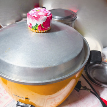 Hakka Rainy 客家花布 大同電鍋キャップ帽｜大同電鍋 鍋蓋套｜台湾花布