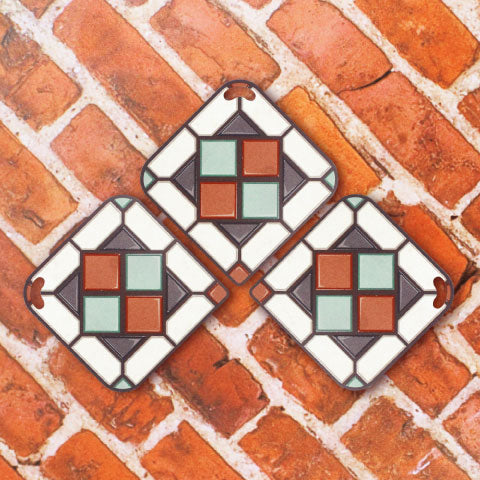 台湾マジョリカタイル柄 キーホルダー型 台湾交通系ICカード 落英雙璧（ラクエイソウヘキ）｜台灣花磚造型悠遊卡