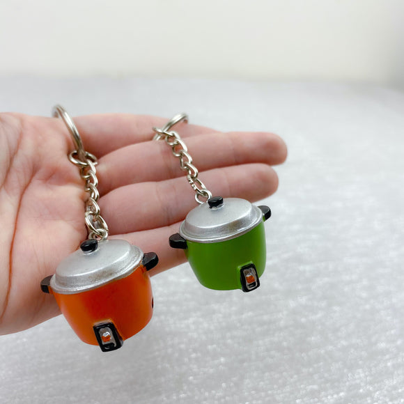 台湾レトロキーホルダー ミニ電鍋 ミニチュア（レッド）｜台灣懷舊復古鑰匙圈 迷你電鍋（紅）