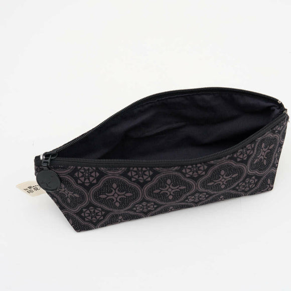 印花楽 ペンケース レトロ窓ガラス柄 ジェントルブラック｜拉鏈筆袋 玻璃海棠 紳士黑色