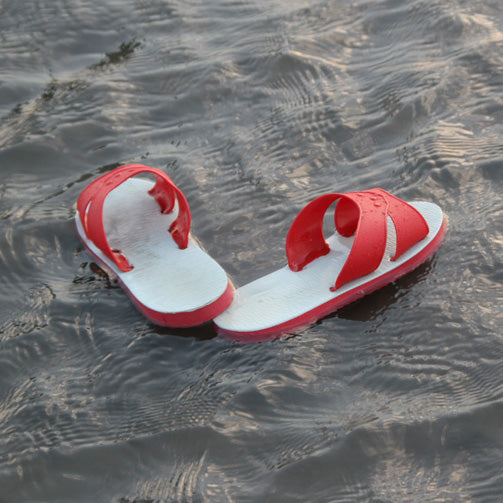 台湾レトロキーホルダー 青白サンダル ミニチュア（レッド）｜台灣懷舊復古鑰匙圈 藍白拖（紅）