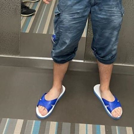 台湾レトロキーホルダー 青白サンダル ミニチュア（ブルー）｜台灣懷舊復古鑰匙圈 藍白拖（藍）