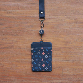 印花楽 リール付きパスケース クラシック柄 落ち着きブルー｜伸縮證件套 經典花色 暮光藍