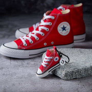 数量限定 レア台湾交通系ICカード CONVERSE（コンバース）オールスター  ユーユーカード ｜CONVERSE經典帆布鞋造型悠遊卡