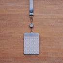 印花楽 リール付きパスケース レトロ窓ガラス柄 グレイッシュブルー｜伸縮證件套 玻璃海棠 寧靜灰藍