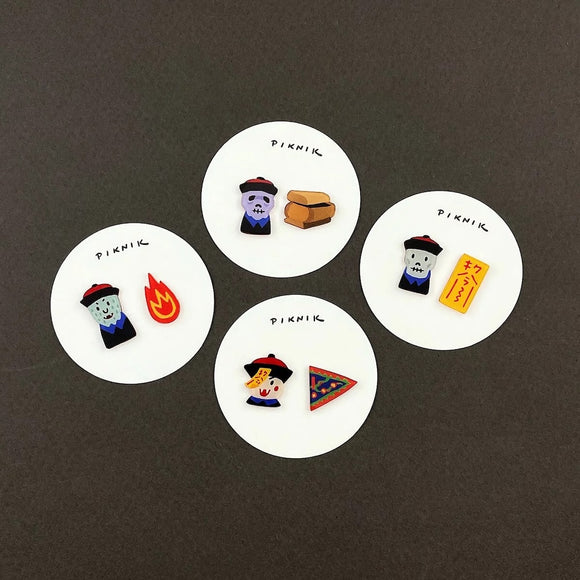 日日野餐 PIKNIK ピンバッジ キョンシー＋旗｜日日野餐 PIKNIK 別針（徽章） 開心殭屍與小旗子