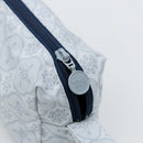 印花楽 長方形ポーチ ファスナー付き レトロ窓ガラス柄 グレイッシュブルー｜拉鏈長方收納包 玻璃海棠 寧靜灰藍