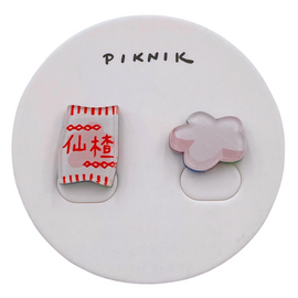 日日野餐 PIKNIK ピンバッジ 台湾式ラムネ｜日日野餐 PIKNIK 別針（徽章） 台灣文化系列 童年回憶仙楂餅