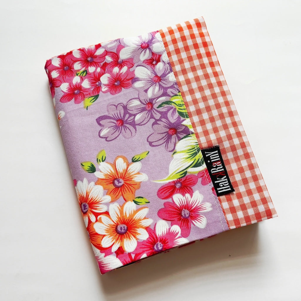 Hakka Rainy 客家花布 ブックカバー（A6サイズ・文庫判）｜客家花布書