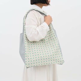 印花楽 肩掛けエコバッグ レトロタイル9号 古民家ホワイトグリーン｜中型側揹背心袋 老磁磚9號 古宅白綠