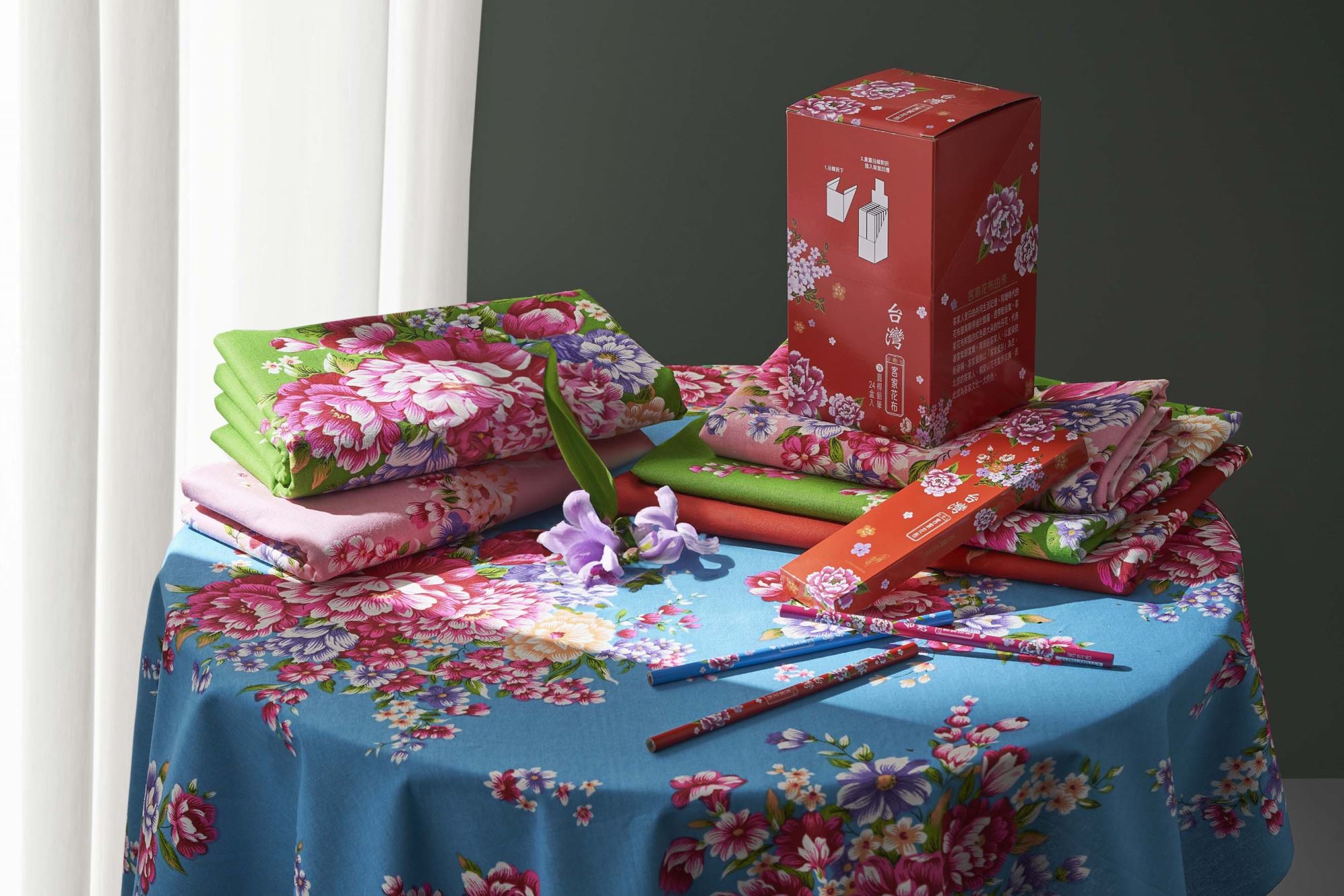 レトロ可愛い 台湾 利百代 台湾花布（客家花布）柄鉛筆セット｜カラー