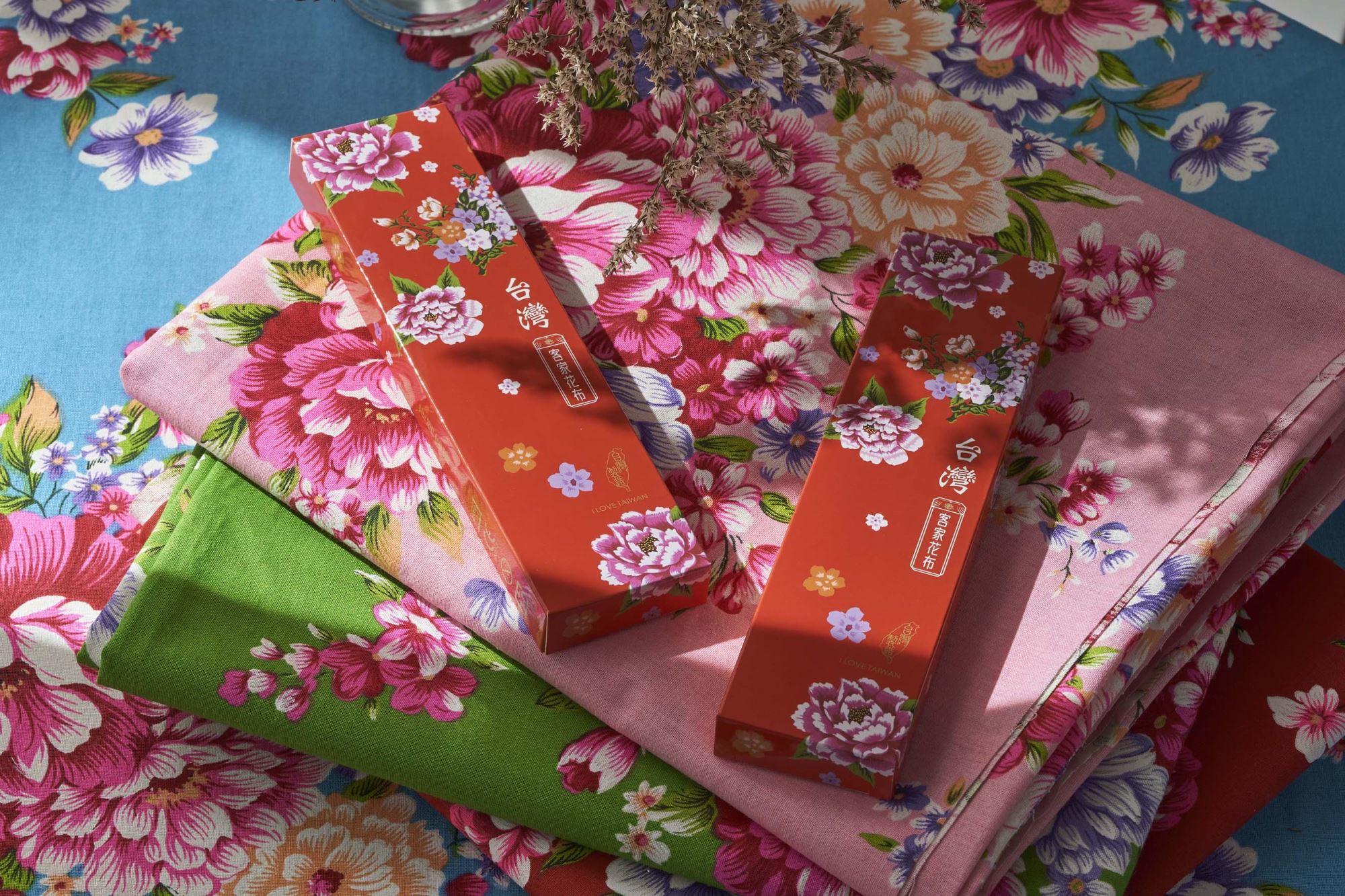 レトロ可愛い 台湾 利百代 台湾花布（客家花布）柄鉛筆セット｜カラー