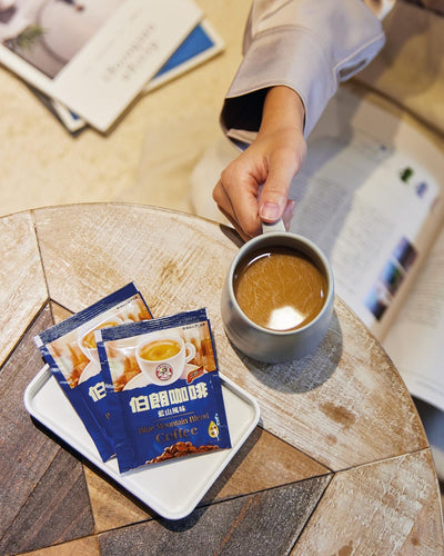 金車 伯朗珈琲 ブラウンコーヒー ブルーマウンテン風味 スティックコーヒー｜伯朗三合一咖啡 藍山風味 30パック入り