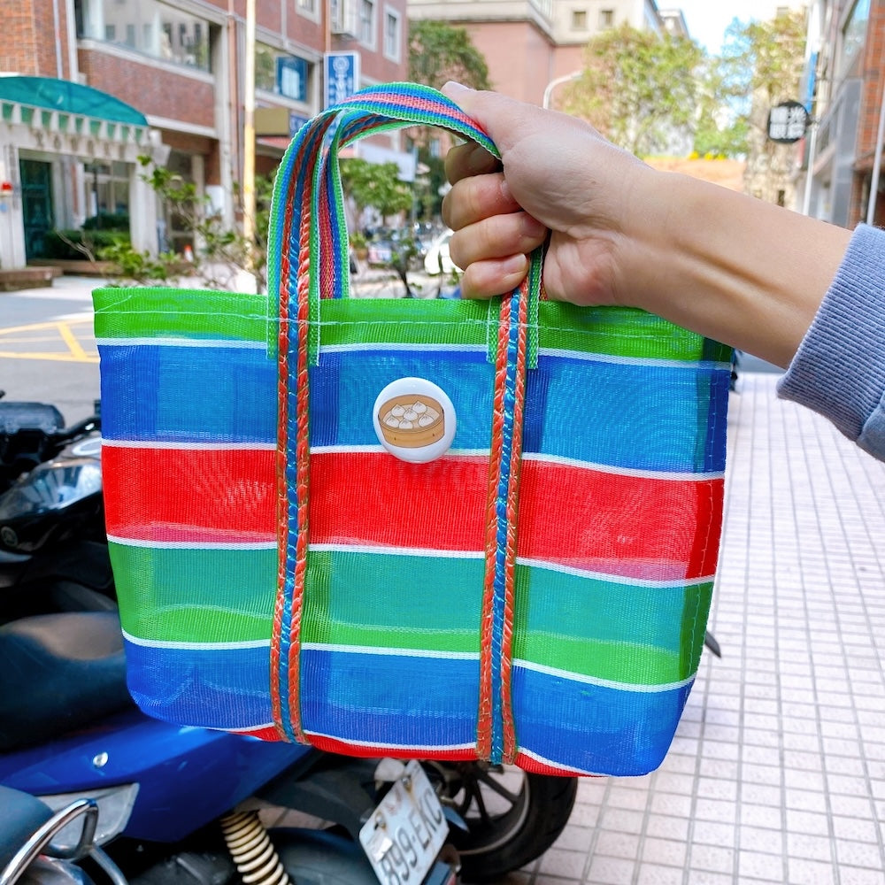 彩　台湾限定　缶バッジ 台湾のショップStableと当店スタッフRakuによるコラボ缶バッジパックが
