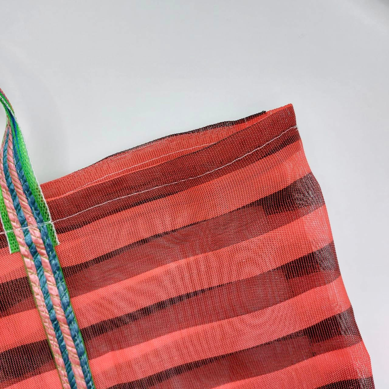 台湾製 ストライプ柄（ブラック・レッド）漁師網 ナイロンバッグ (茄芷袋)｜Mサイズ｜紅黑條紋 茄芷袋