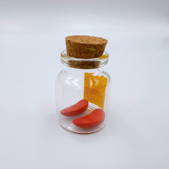 台湾ポエ占い用 瓶入りミニポエ 筊杯（ジャオペイ）｜祈福平安 迷你筊杯（ラベル吉祥もんじ6種類から選べる）