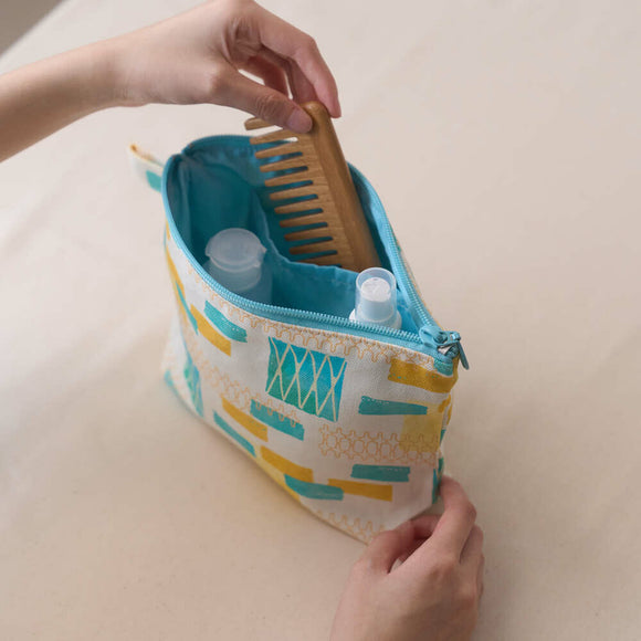 印花楽 台形ポーチ ファスナー付き 鉄窓花タイル ライムオレンジ｜拉鏈梯形收納包 鐵花窗磚牆 萊姆橙黃