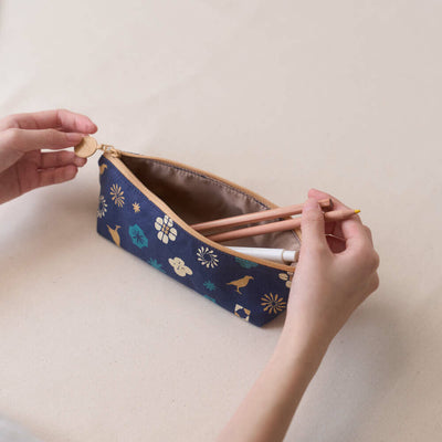 印花楽 ペンケース クラシック柄 落ち着きブルー｜拉鏈筆袋 經典花色 沉穩藍
