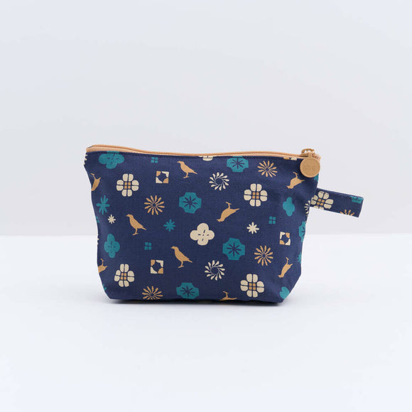 印花楽 台形ポーチ ファスナー付き クラシック柄 落ち着きブルー｜拉鏈梯形收納包 經典花色 沉穩藍