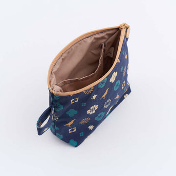 印花楽 台形ポーチ ファスナー付き クラシック柄 落ち着きブルー｜拉鏈梯形收納包 經典花色 沉穩藍