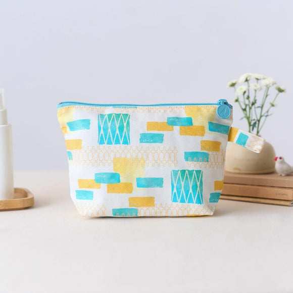 印花楽 台形ポーチ ファスナー付き 鉄窓花タイル ライムオレンジ｜拉鏈梯形收納包 鐵花窗磚牆 萊姆橙黃