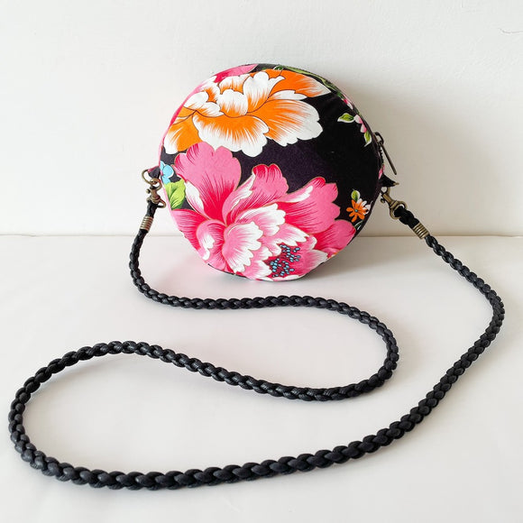 Hakka Rainy 客家花布 丸いミニショルダーバッグ｜圓形肩背包｜台湾花布