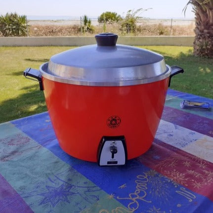 台湾レトロキーホルダー ミニ電鍋 ミニチュア（レッド）｜台灣懷舊復古鑰匙圈 迷你電鍋（紅）