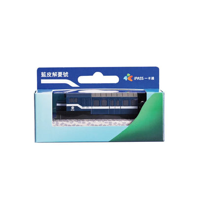 ⁡数量限定 レア台湾交通系ICカード（iPASS 一卡通） 台湾鉄道（台鉄） 藍皮普快列車  icカード｜ 台鐵 藍皮解憂號 立體一卡通