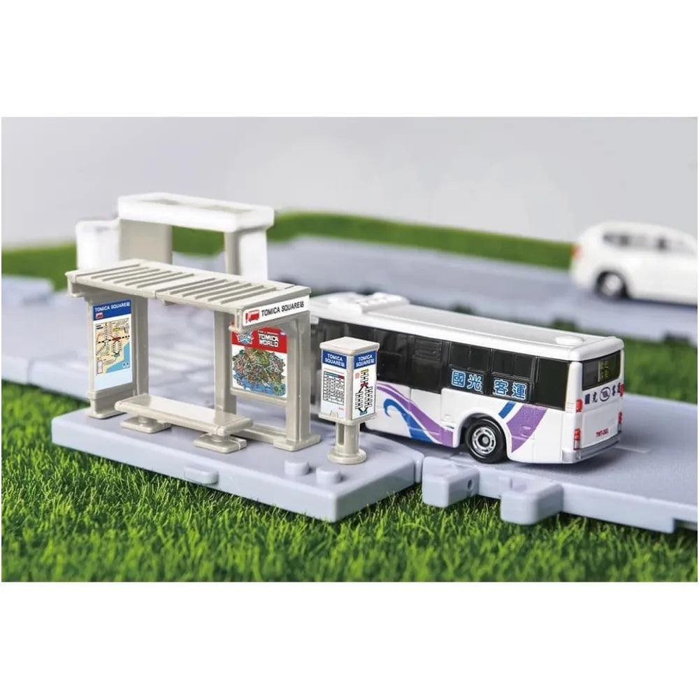 〈トミカ+トミカタウンセット〉 トミカ付き バス停 国光客運（国光バス）｜TOMICA 新城鎮 國光客運巴士站+國光客運巴士