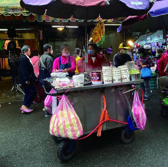 台湾 紅白ストライプレジ袋（サイズ：半斤／1斤／10斤）  10枚入 シマシマ ビニール袋｜紅白條紋背心袋 （半斤／1斤／10斤） 10個入