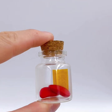 台湾ポエ占い用 瓶入りミニポエ 筊杯（ジャオペイ）｜祈福平安 迷你筊杯（ラベル吉祥もんじ6種類から選べる）