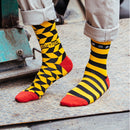 Cosi 台湾 施工現場用 バリケードテープ柄 ブラック ソックス（男女兼用）台湾製 靴下｜臺灣色彩系列 施工帶（黑） 無痕中長襪 MIT臺灣製襪子｜サイズ：S・M・L