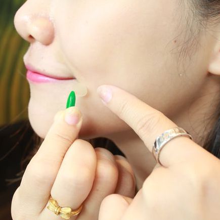 台湾メンソレータム Acnes ニキビパッチ（ニキビ隠しシール） 抗菌総合型 極薄タイプ 26枚入｜抗菌痘痘貼 極致薄 綜合型｜男女兼用