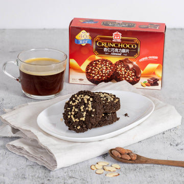 義美アーモンドチョコレートクランチ ダークチョコレート味｜義美杏仁巧克力酥片 黒可可 280g｜8枚入（個包装）