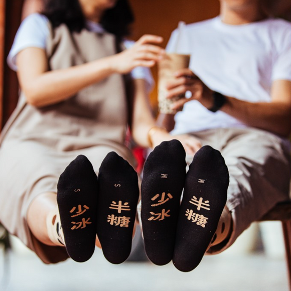 Cosi 台湾 タピオカ柄 ソックス（男女兼用）台湾製 靴下｜臺灣飲品系列 珍珠奶茶 無痕中長襪 MIT臺灣製襪子｜サイズ：S・M・L