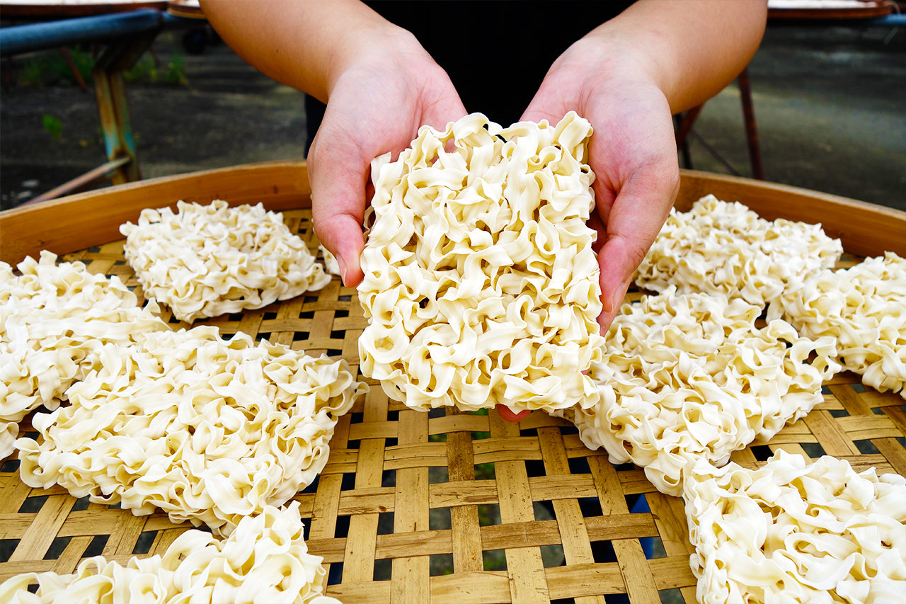 ハンゾウ　3枚 4食入〉曽拌麺（ソウ・バンメン） 麻辣山椒風味 台湾汁なし混ぜそば