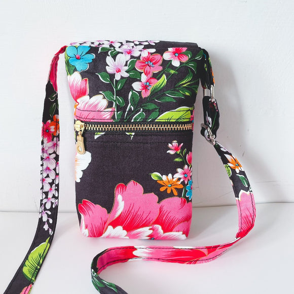 Hakka Rainy 客家花布 スマホショルダーバッグ（サコッシュ）｜手機肩背包｜台湾花布