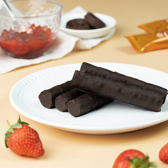 義美 IMEI ストロベリームース ダークチョコロール｜義美 黑巧克力捲 香甜草莓 137g 個包装（1パック／2パック）