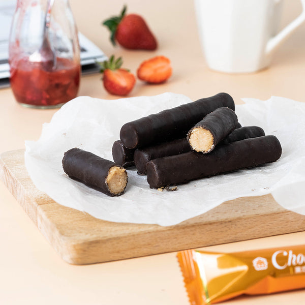 義美 IMEI ストロベリームース ダークチョコロール｜義美 黑巧克力捲 香甜草莓 137g 個包装（1パック／2パック）