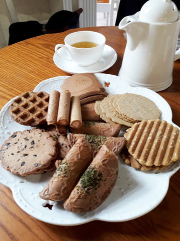 台中大甲名物 小林煎餅 7種類 大容量 お得な盛り合わせBOX｜小林煎餅 超值分享包 300g