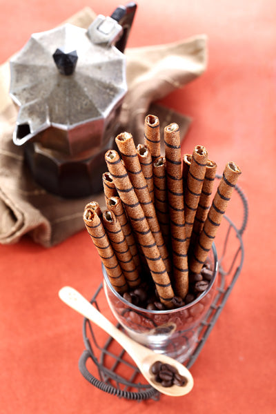 黒師傅 ウエハースロール コーヒー味｜黑師傅捲心酥 咖啡 400g（大容量・缶入り）