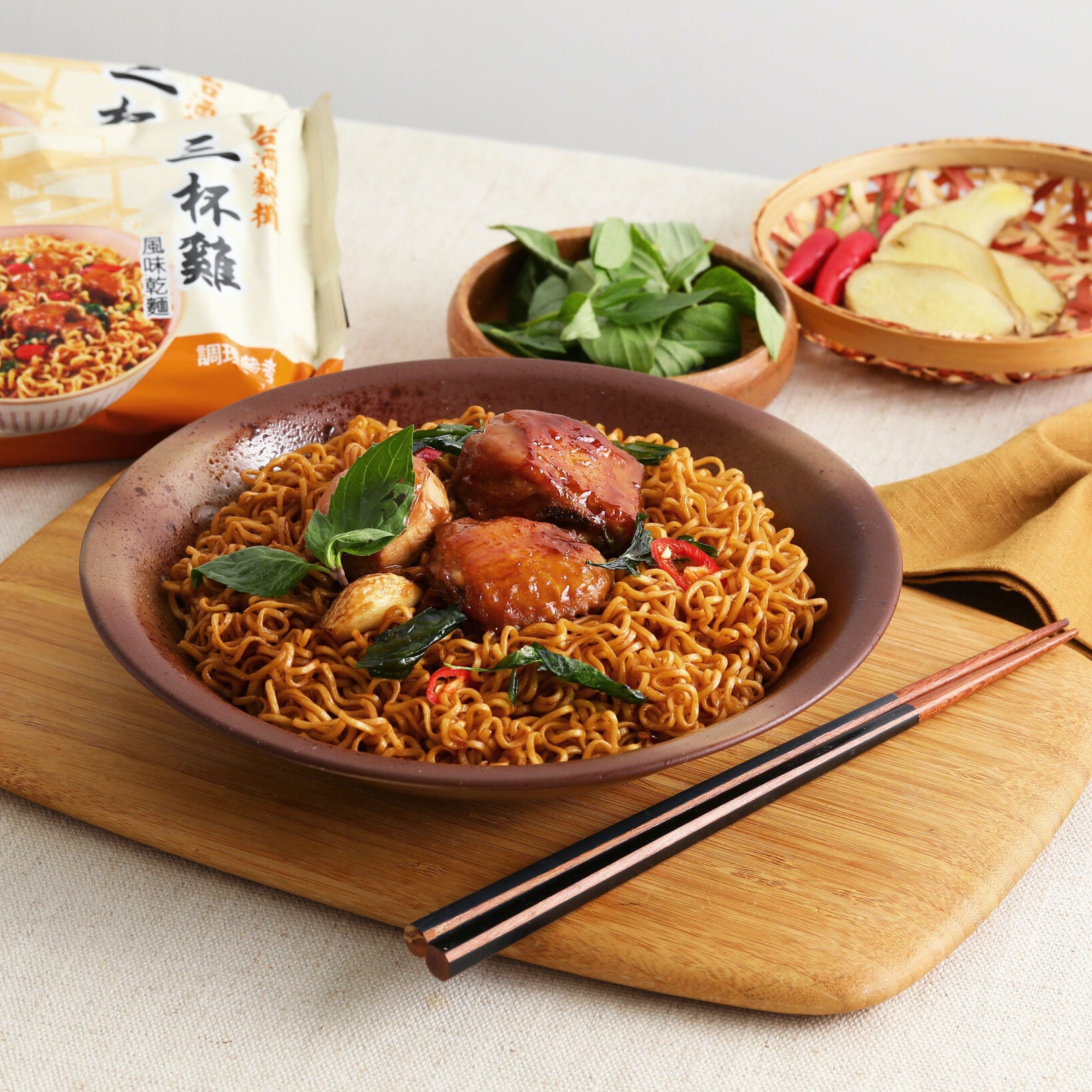 5食入〉台酒 TTL 三杯鶏風味 まぜそば｜台酒麵攤 TTL 三杯雞風味乾麵